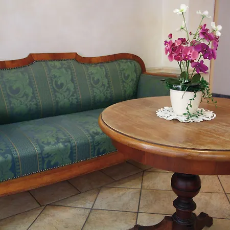 Otel Frechdachs 4*