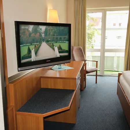Frechdachs Otel 4*