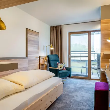 Frechdachs Otel