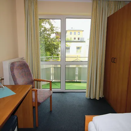 Frechdachs